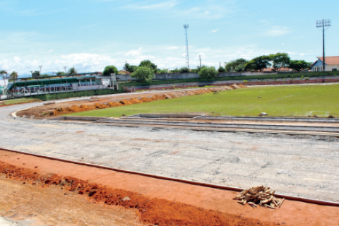 Prefeitura de Pinda inicia obras da base da pista de atletismo do João do Pulo